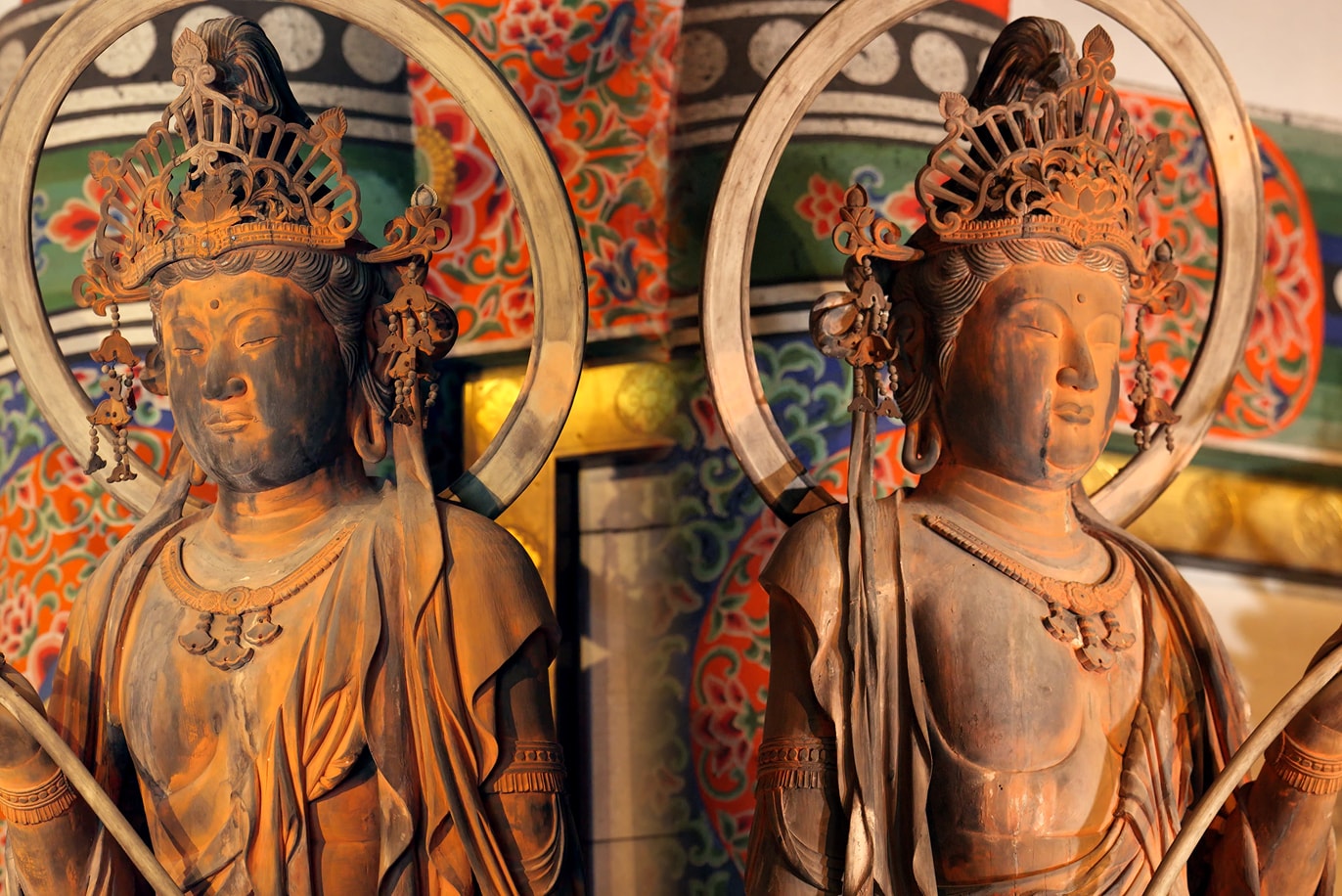 日光菩薩／月光菩薩立像